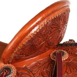 NRS Competitor Series Chestnut Poinsettia Barrel Saddle With Pencil Roll 8 NRS Competitor Series Chestnut Poinsettia Barrel Saddle With Pencil Roll -Nrs 1411843 3